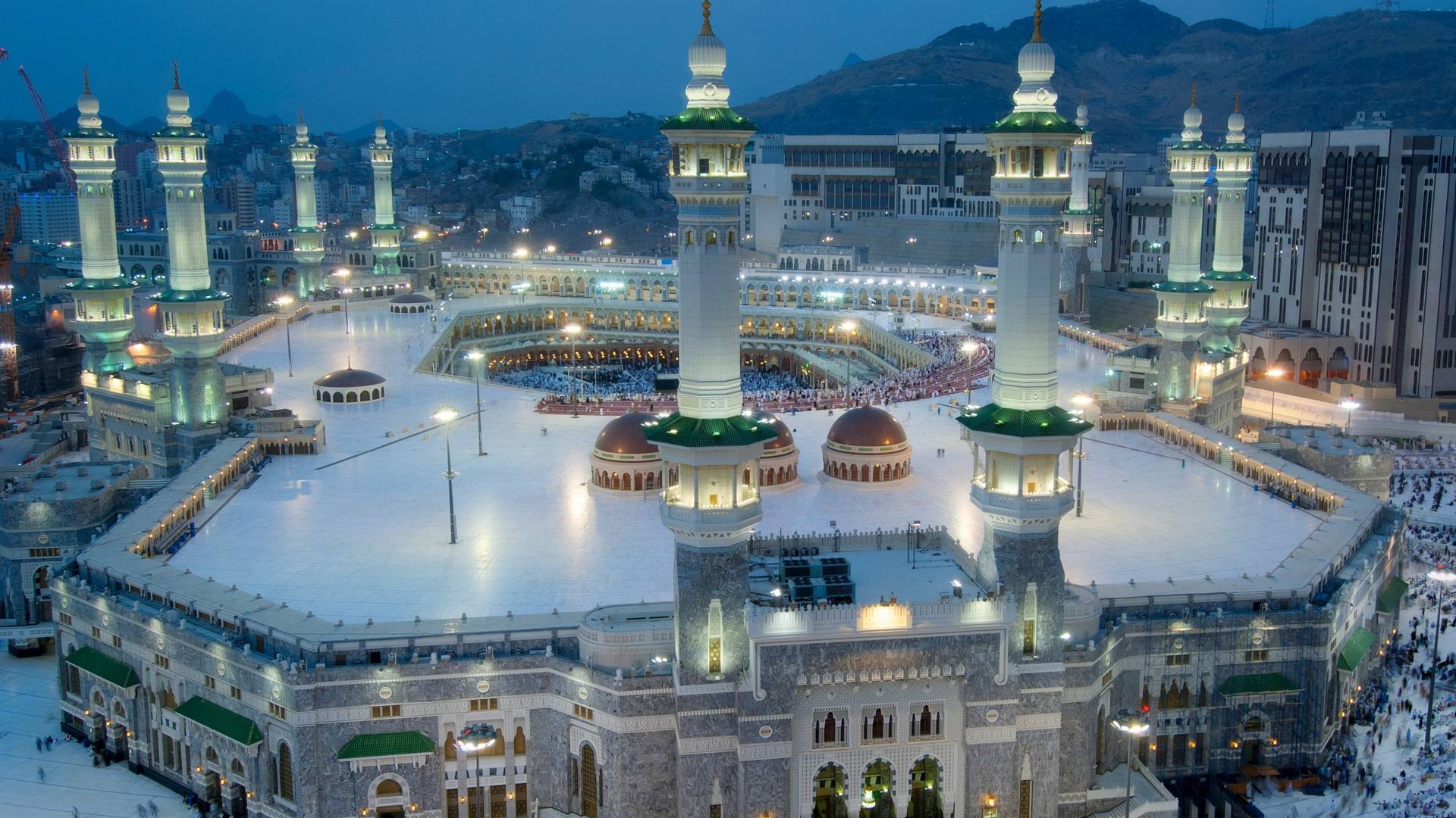 Masjid al-Haram at dusk, aerial view